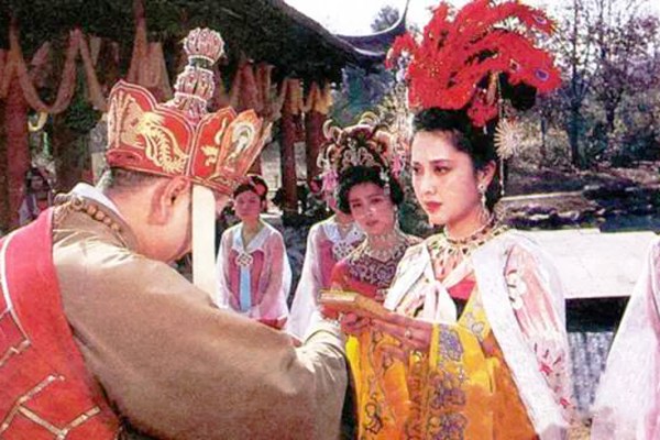 大话西游二情意红尘,大话西游二三转女人