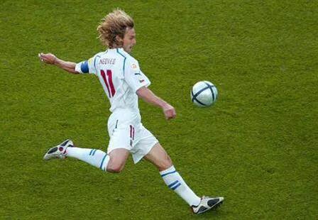 实况足球手游内德维德加点,实况足球内德维德测评