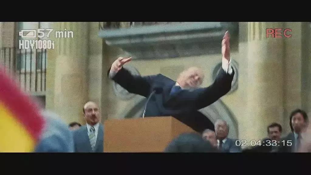 片单|被这7部片连环轰炸，看完我终于丢了智商