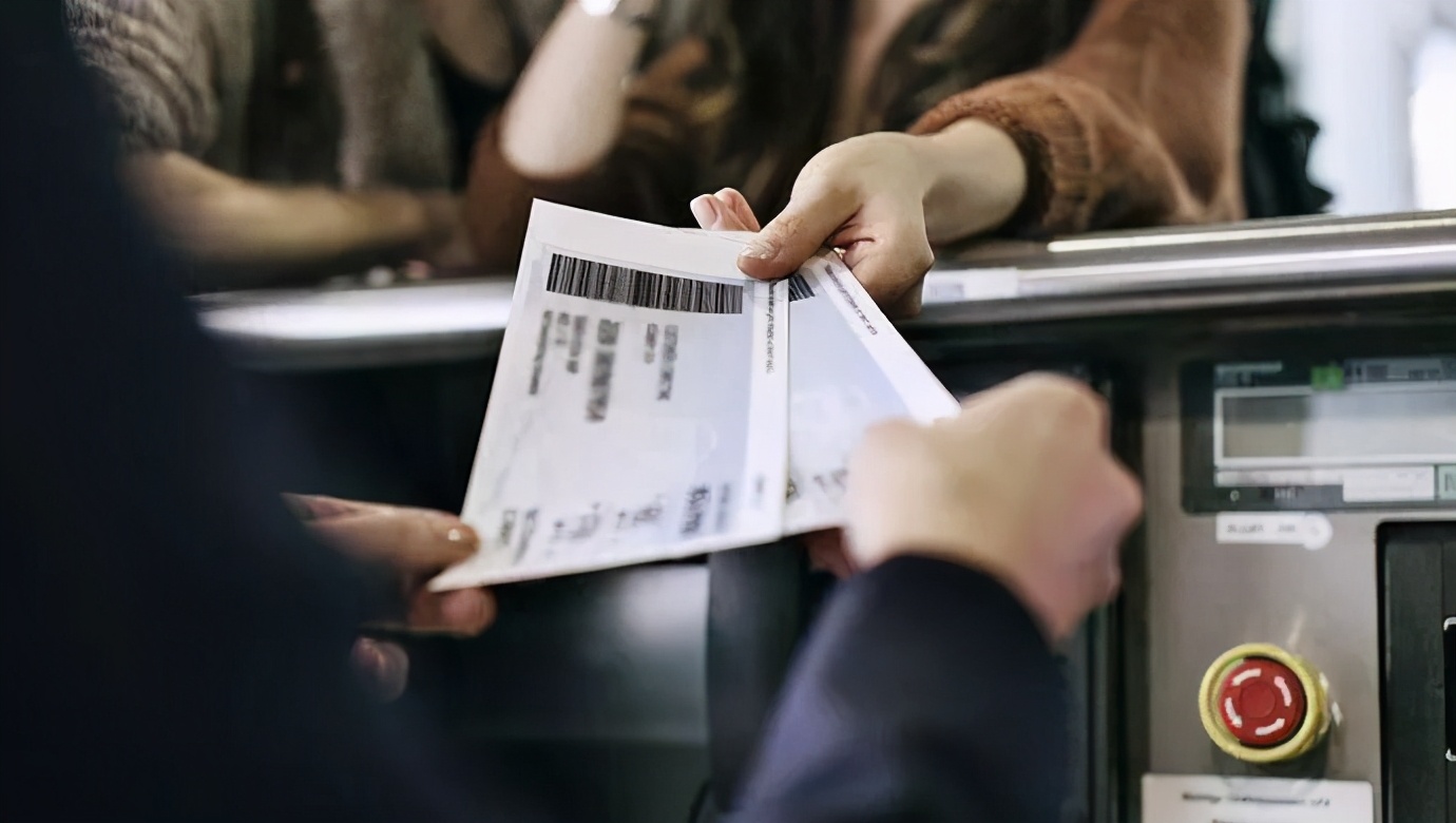 机票退钱退百分之多少,机票退多少能看出来吗