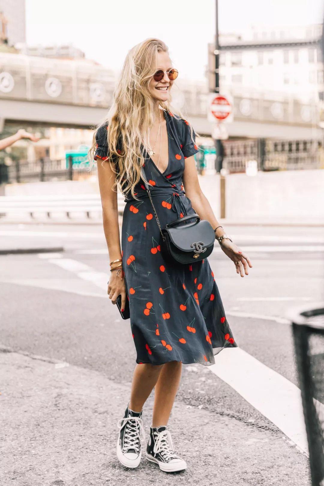 连衣裙高跟鞋漂亮,细高跟鞋搭配连衣裙