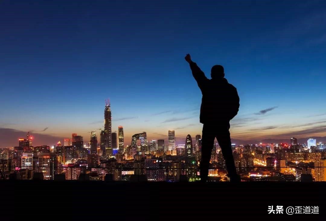 全民「转行」浪打浪，前浪后浪都晾在沙滩上