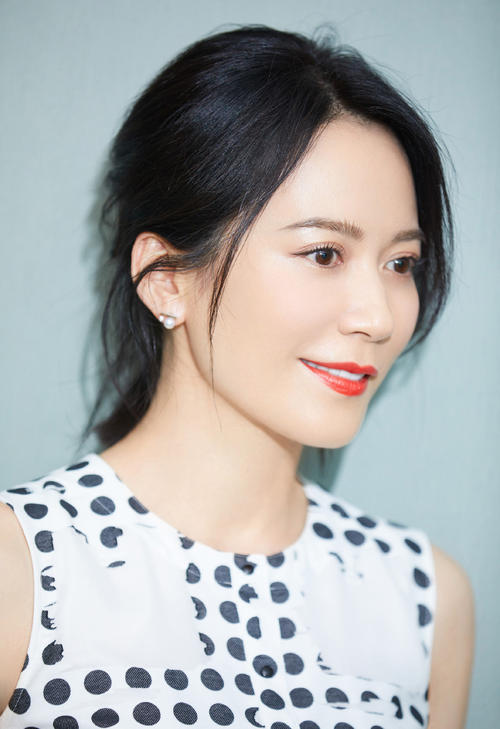 颧骨两边不对称也可以长得好看吗,颧骨突出对五官的要求更高