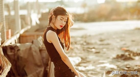 女人有这几种表现是男人爱你,恋爱要谨慎男人要警惕这三种女人