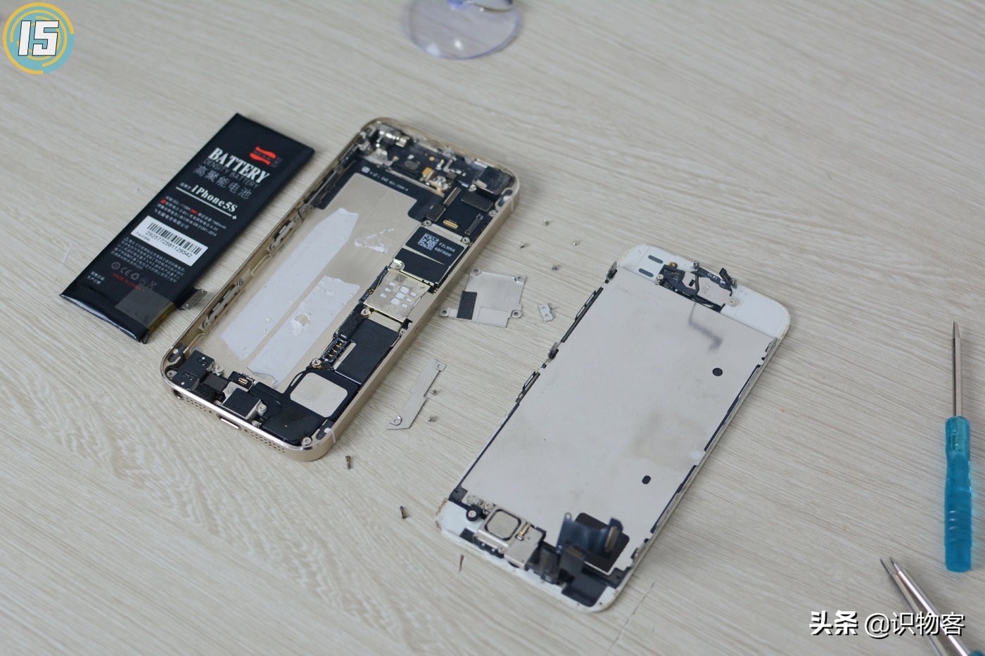 用了五年的iphone5s,用了五年的iphone6s换电池