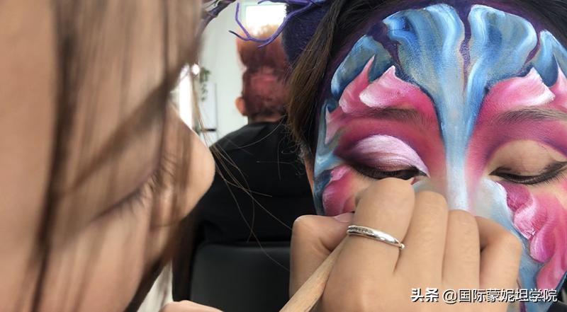 化妆学校创意妆考试,化妆课期末创意妆容整体造型