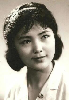 姜黎黎和谁在一起了,姜黎黎感情