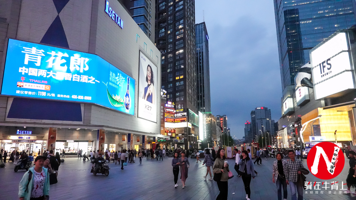 成都161条特色商业街,成都综合体美食街