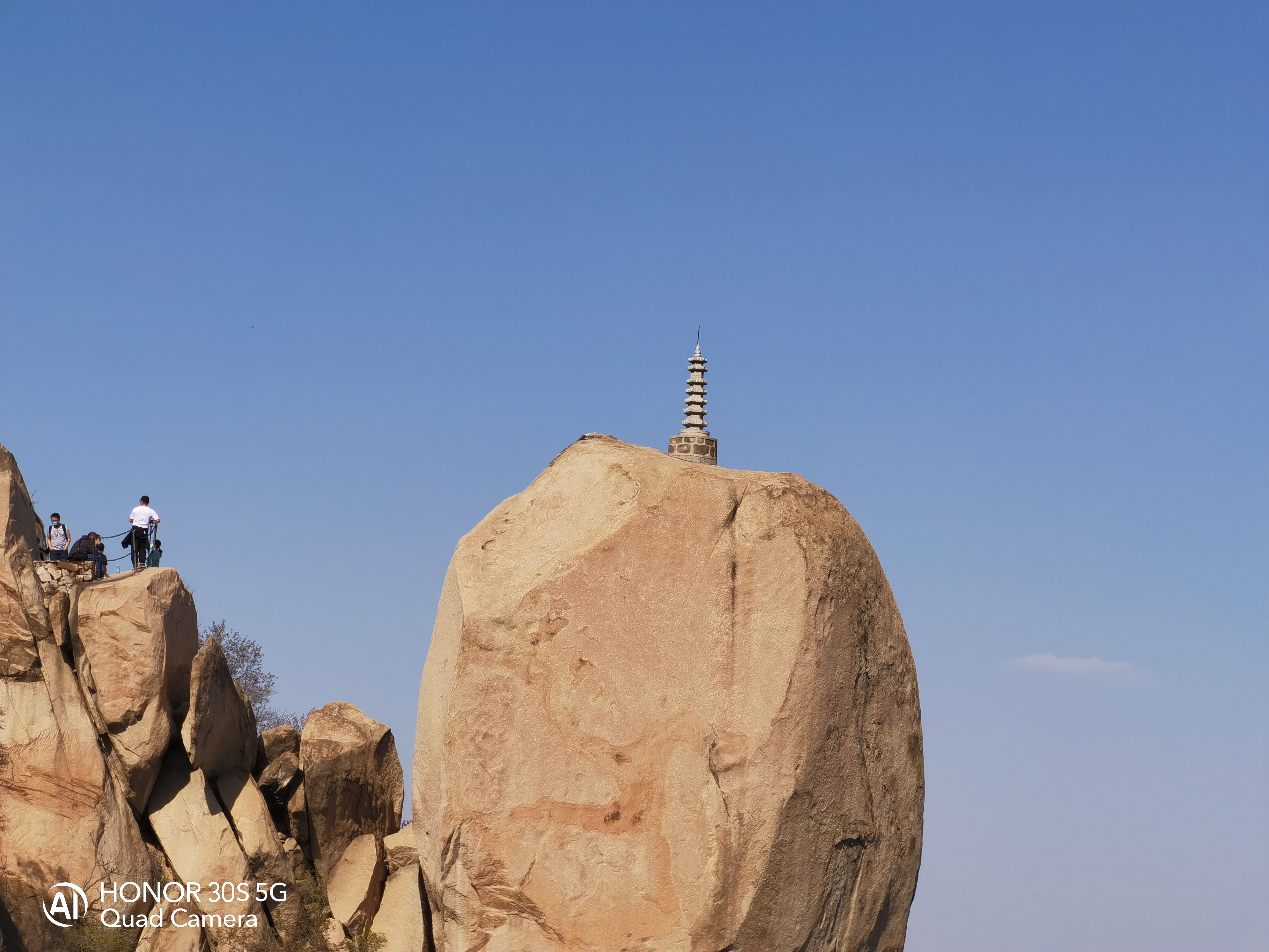 荣耀热门五款机型拍照对比：分别是Play4T/X10/30S/30/30Pro