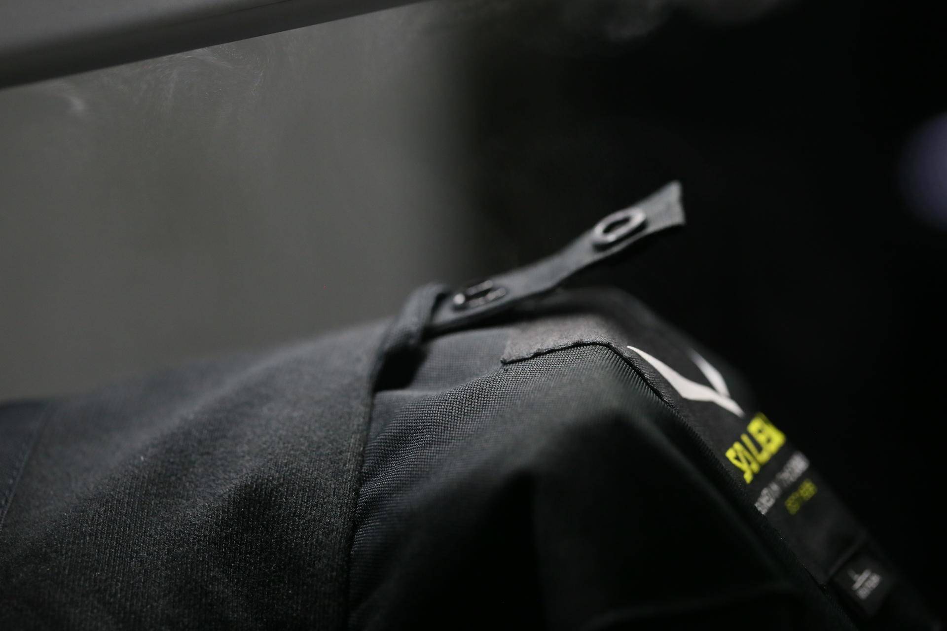 冲锋衣选购攻略冲锋衣什么牌子好,沙乐华冲锋衣怎么样