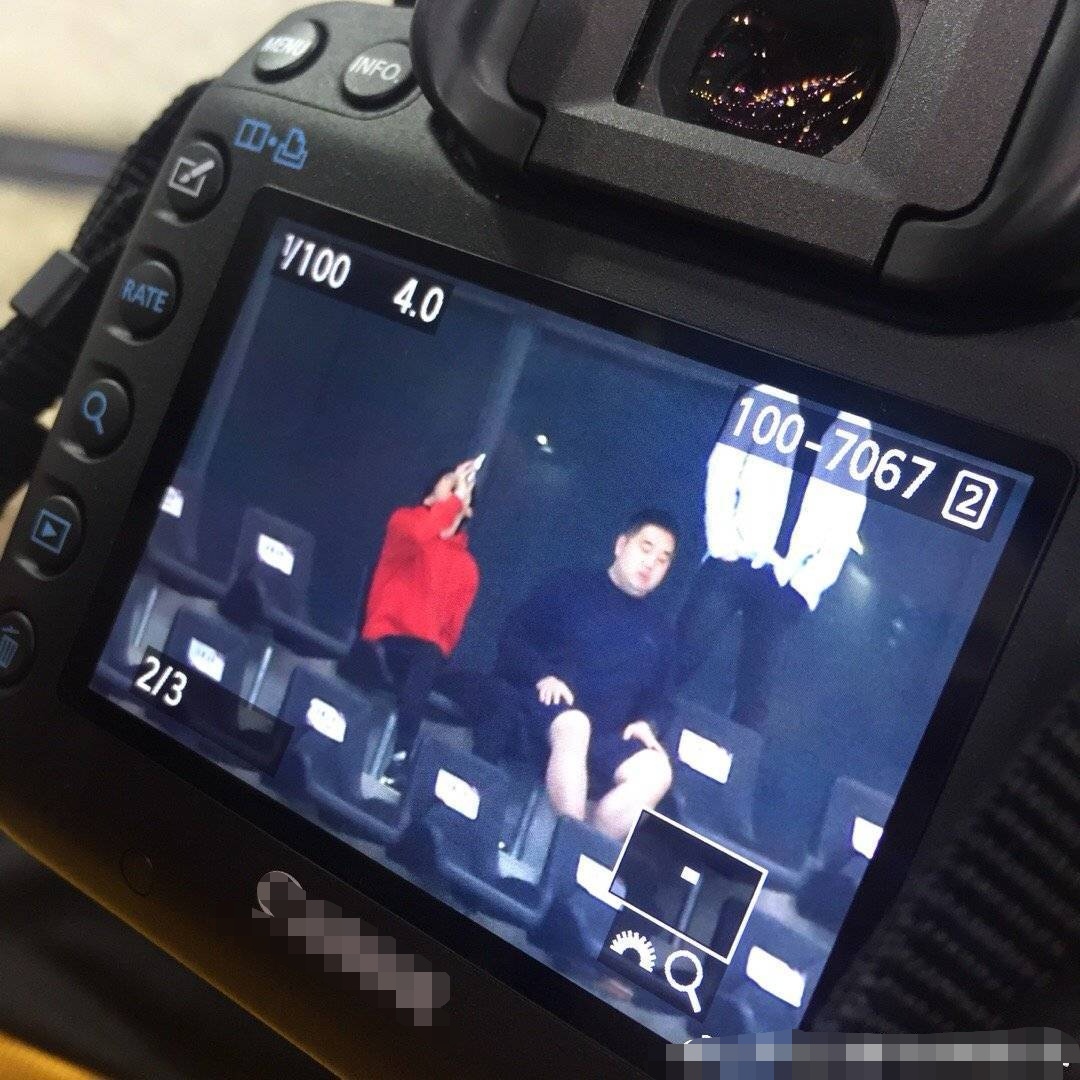 易烊千玺和香港资深演员见面,易烊千玺在香港优秀吗