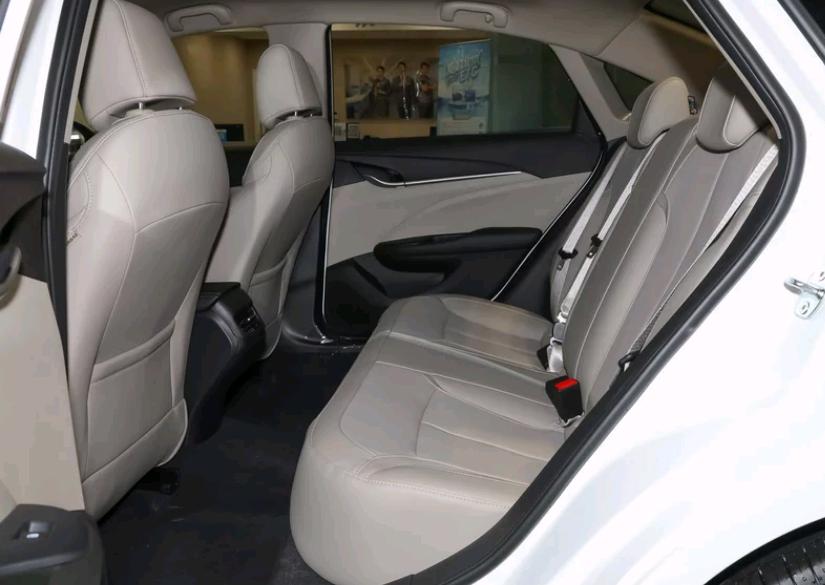 别克英朗的优缺点及图片,别克英朗动力弱转速高