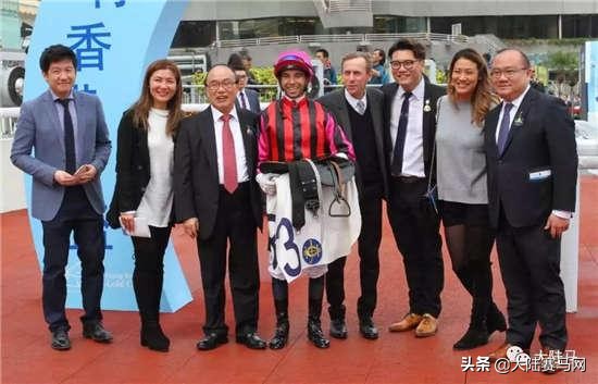 1秒赚你1个月工资,赛马骑师的年薪直接给我看哭了