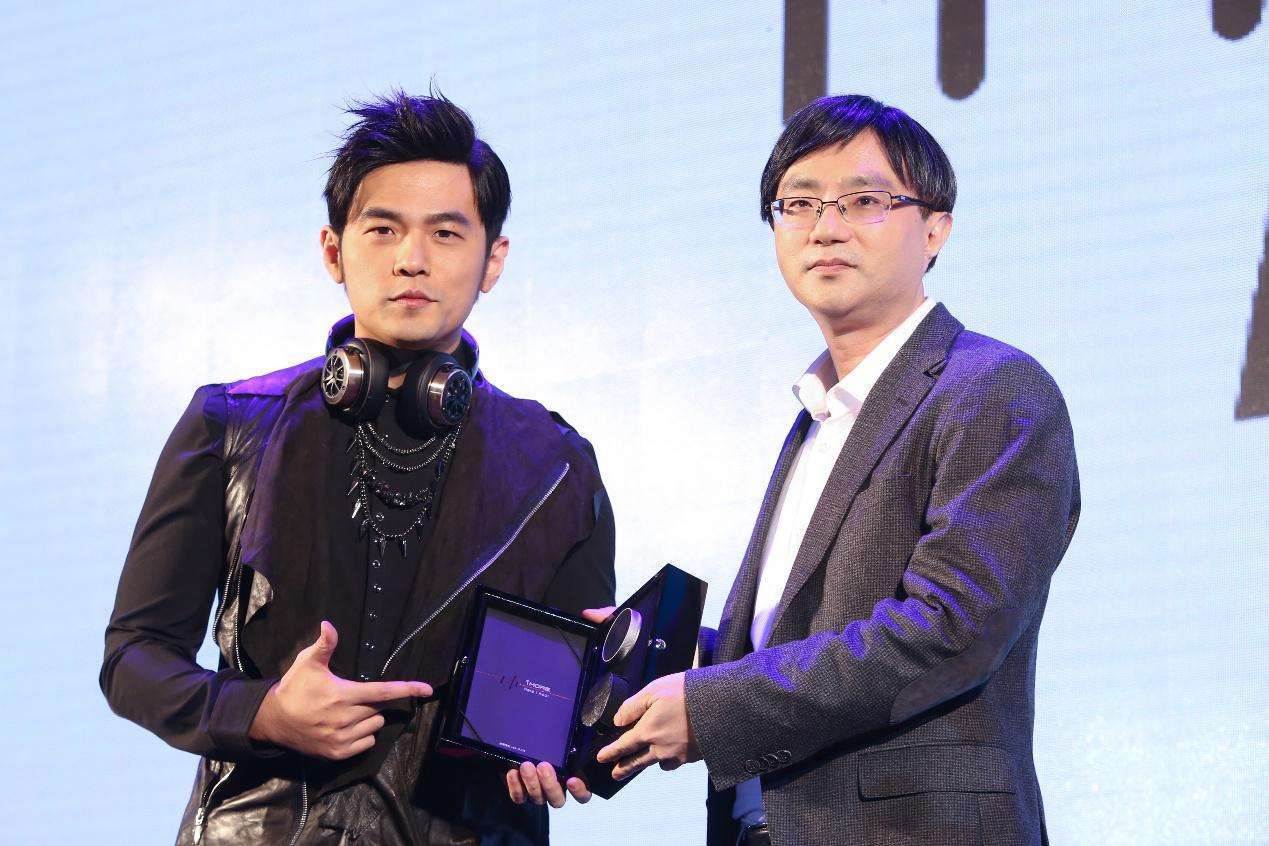 雷军郭台铭富士康,雷军和富士康郭台铭