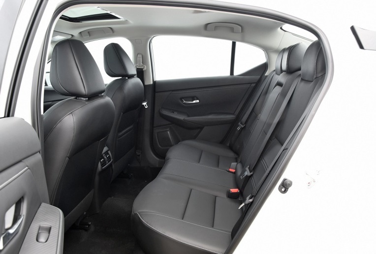 15万左右轩逸提车作业,15万预算省油性价比高的家轿