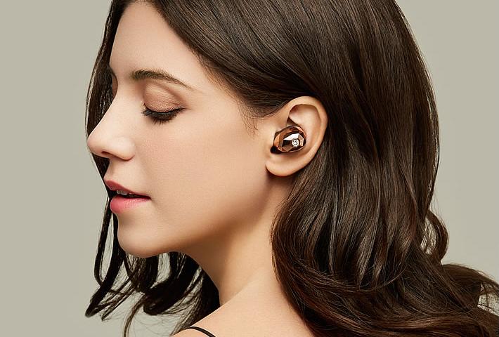 这是一款夜跑族，一定需要的，跑步耳机