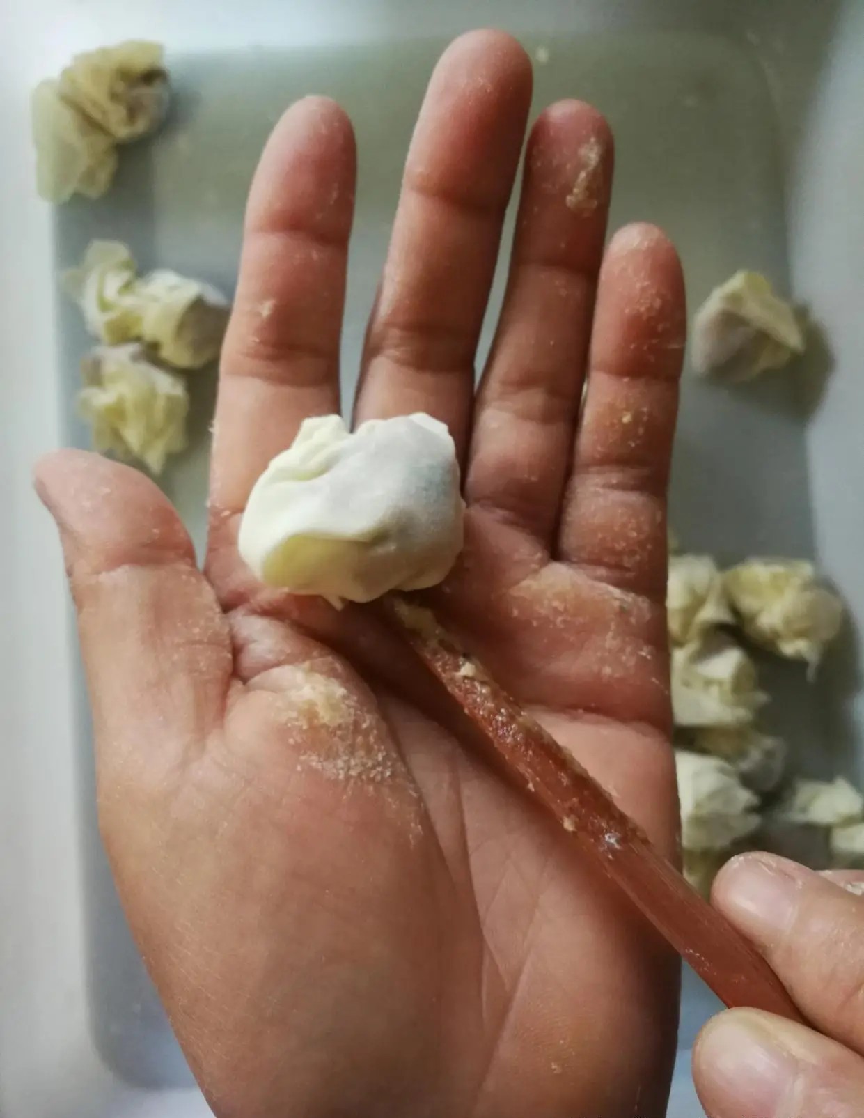 小馄饨的10种包法,馄饨店小馄饨包法教程