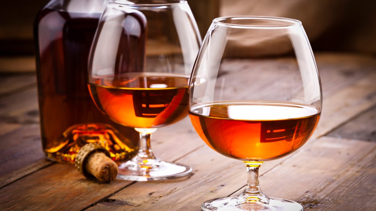 白兰地兑水度数会降低吗,白兰地xo兑什么喝