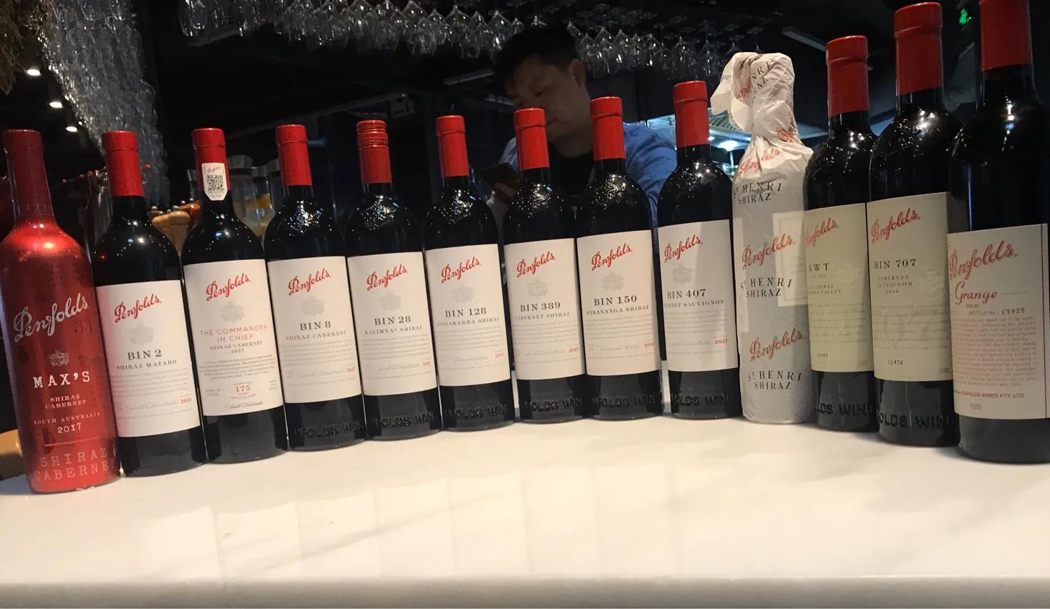 在宁波组了一场1800元一位的奔富酒局