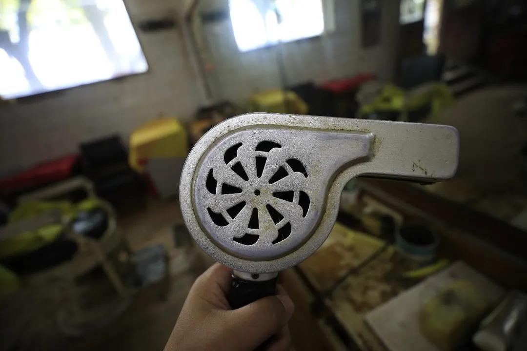 300元吹风机是智商税吗,2000元的吹风机