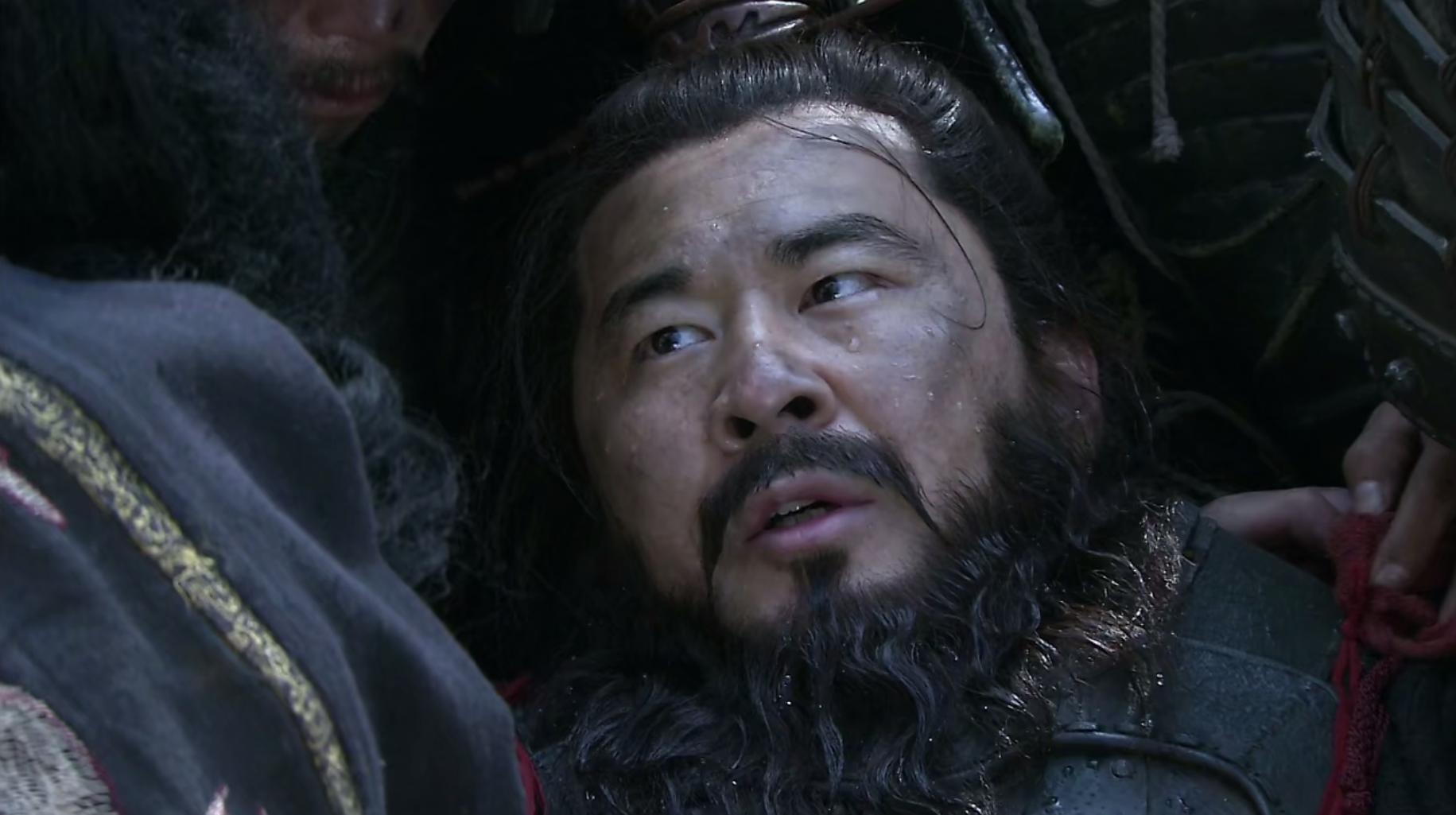 旧三国关羽放走曹操完整视频,三国华容道关羽放走曹操