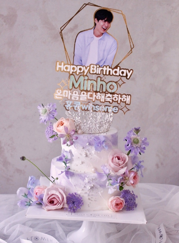 李敏镐保存粉丝礼物,李敏镐生日晒照