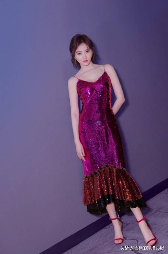 夏天配裙子的百搭鞋,圆头高腰鞋怎么搭配裤子好看