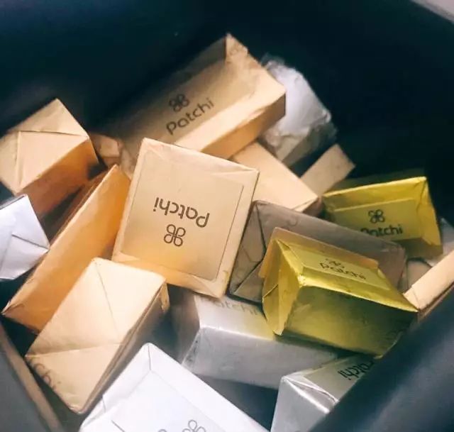 靠捡垃圾成为千亿富豪,靠捡垃圾成为千亿富翁合集