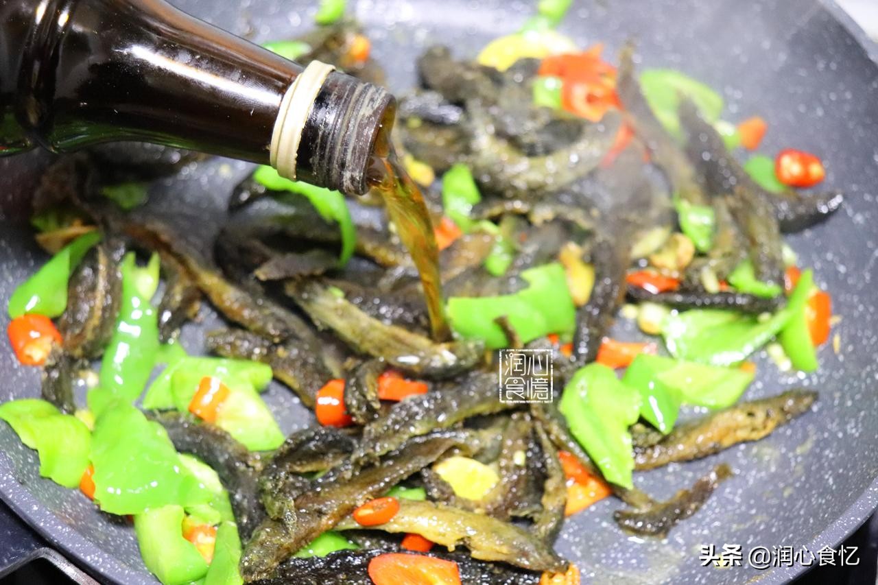 稀泥田里的“钻泥之王”！健脾益肾，增强免疫力，好酒的人要多吃