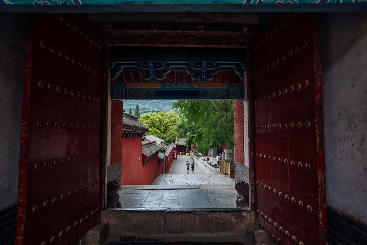少林寺哪一种功夫比较出名,南少林寺出名还是北少林寺出名