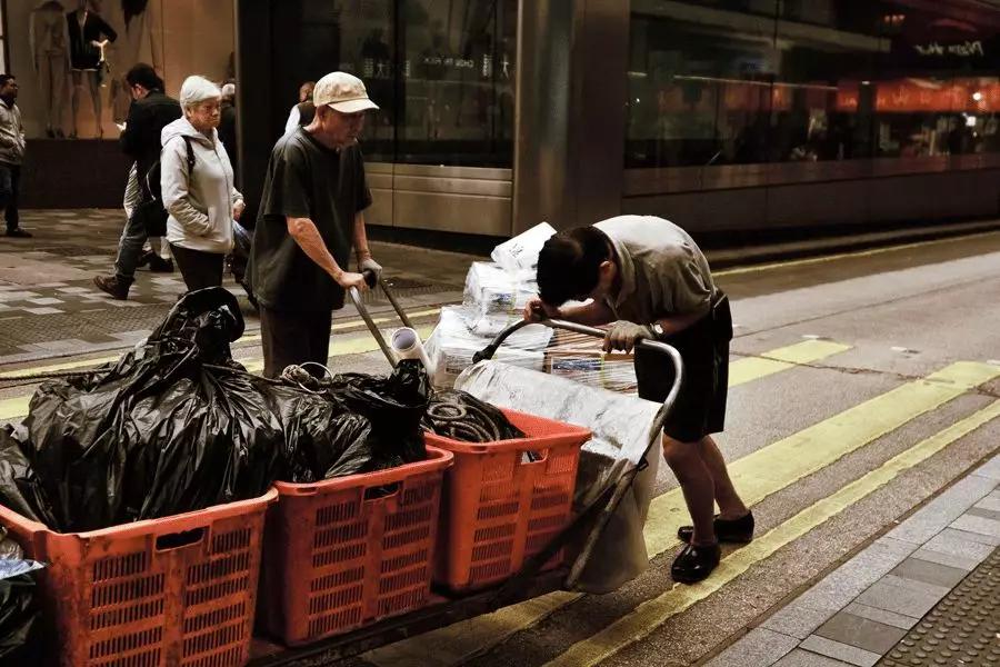 火车为什么还有人买硬座,火车卧铺比硬座难买