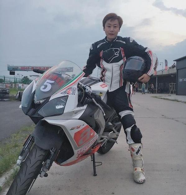 出轨被绿男明星,魔幻手机演员今昔对比