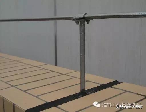 屋面暗敷避雷带做法,上人屋面避雷带暗敷最新规范图集