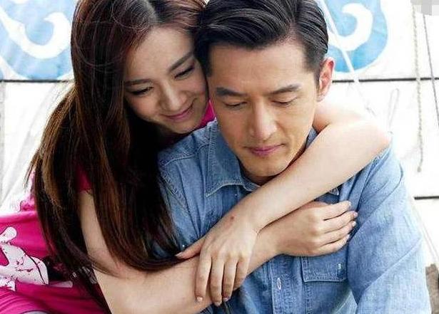 谁演过胡歌丈母娘 (她当年演胡歌的母亲)