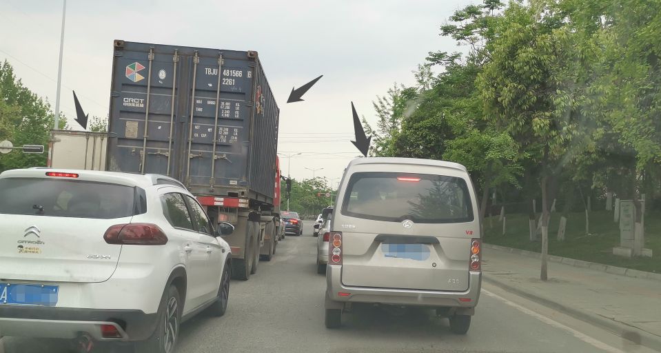 踩盘：西华大道侯家花园边上，长虹这个项目敢不敢买？