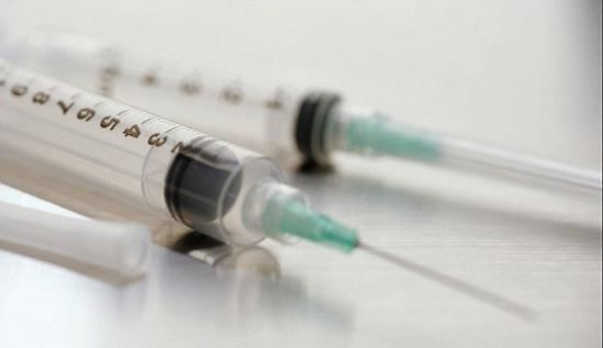 治放屁、治打嗝、治疼痛……那些“泡在药罐子里”的美国人