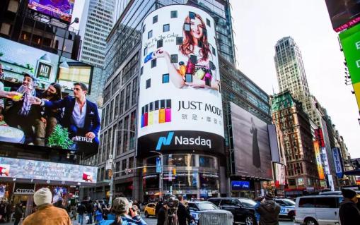 这把小黑伞3折卖89元一把,却有施华洛世奇水晶伞扣,太嚣张了吧