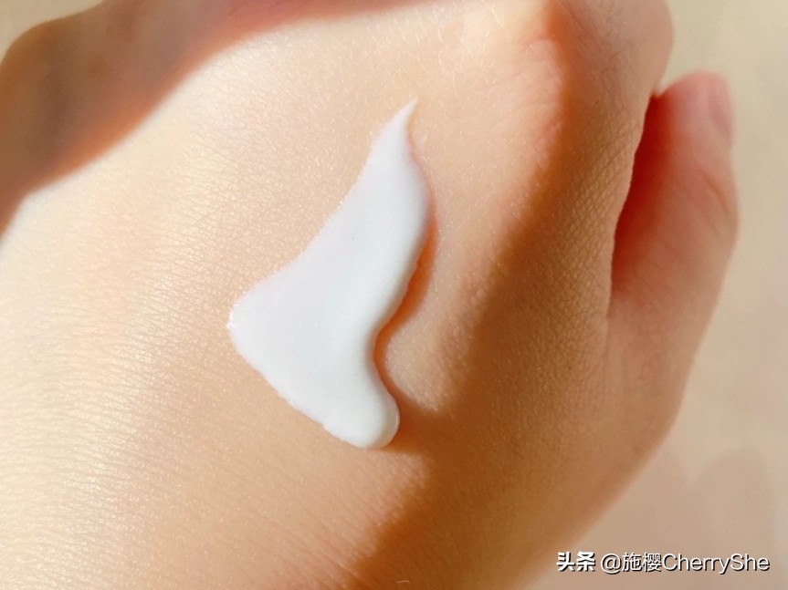 适合油皮防晒效果比较好的防晒霜,十大公认好用的防晒霜油皮