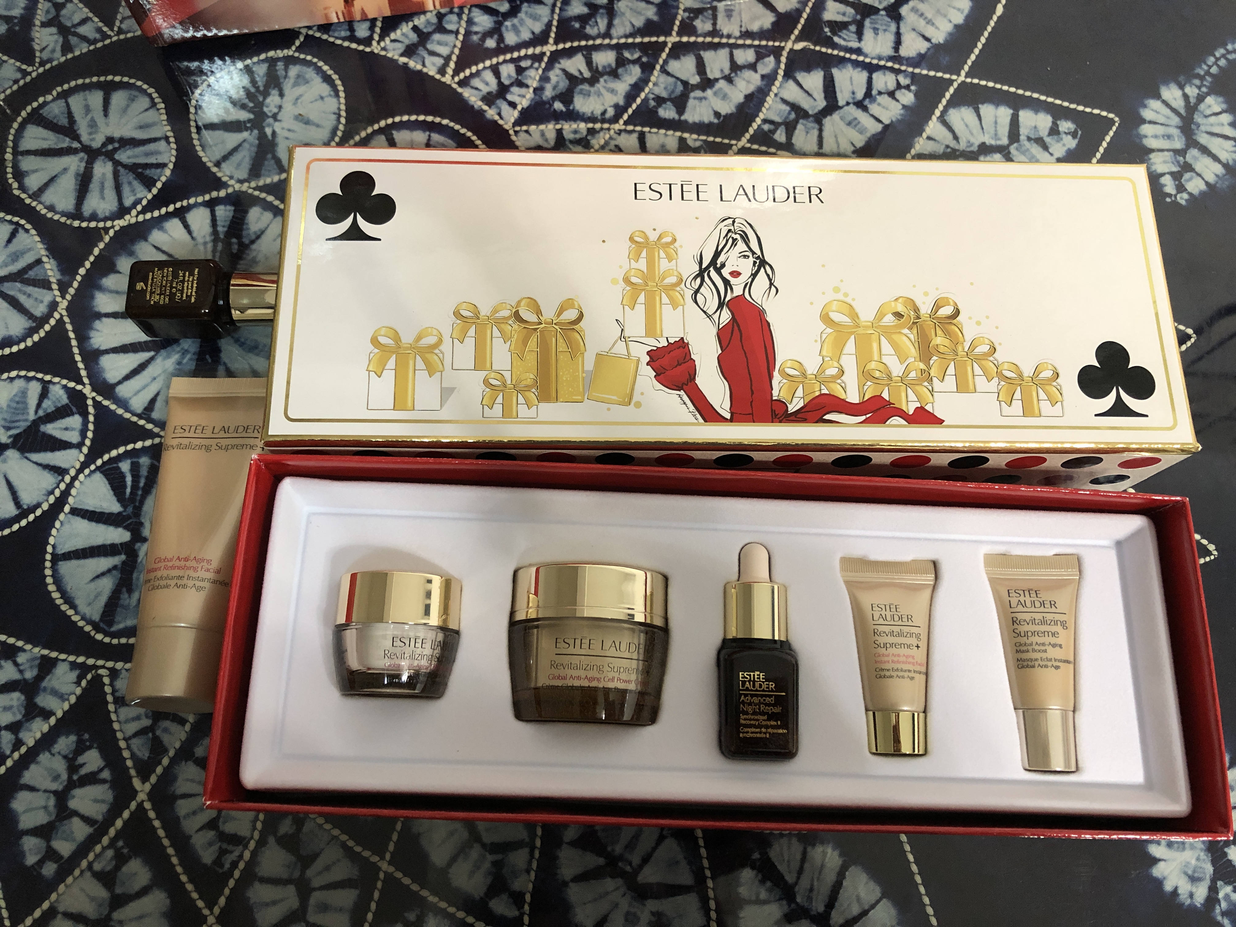 雅诗兰黛美版圣诞套盒的使用顺序,美版雅诗兰黛圣诞套装