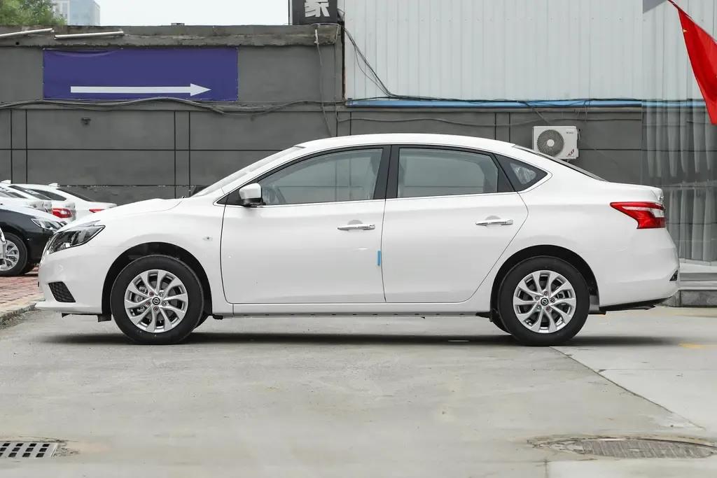 轩逸经典舒适版轮毂多少钱,轩逸经典2022款报价及图片尼桑