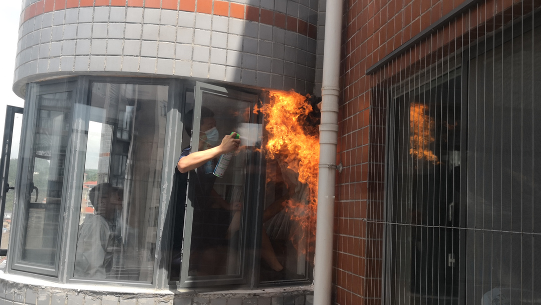 贵阳多地惊现此物，消防“连锅端”