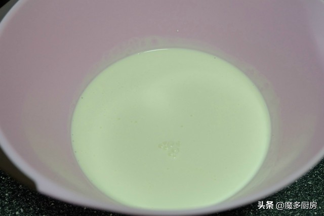 超级简单的奶油蛋糕做法无烤箱,戚风奶油蛋糕的制作全过程