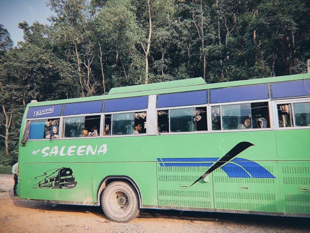 这个微笑国度，见人就夸漂亮，300元就能在天空滑翔