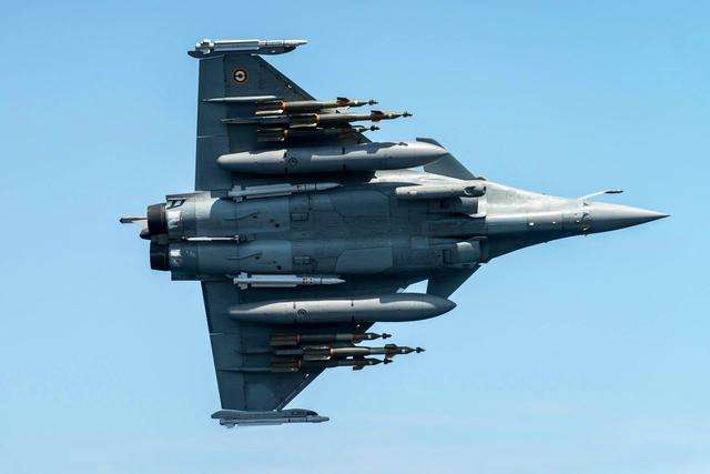 中国战鹰战斗机,战鹰之剑指苍穹