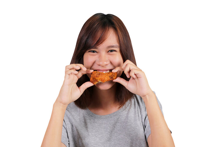 牛津大学研究：吃鸡或会增加3种癌风险，鸡肉究竟还能不能吃？