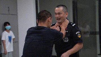 阔口社区“*党**建+”邻里中心，荔警蜀黍教你女子防身术！