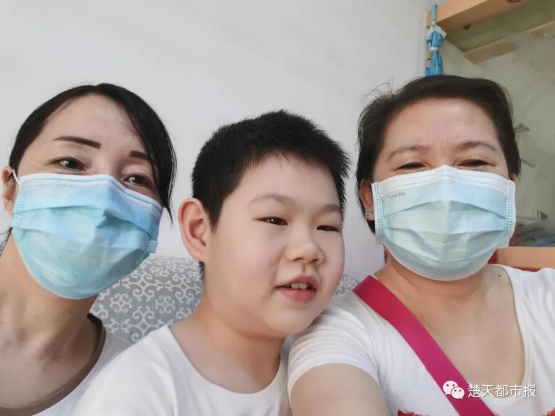 妗堟澘涓嬩笂缃戣,妗堟澘涓嬩笂缃戣鐨勫皬濂冲