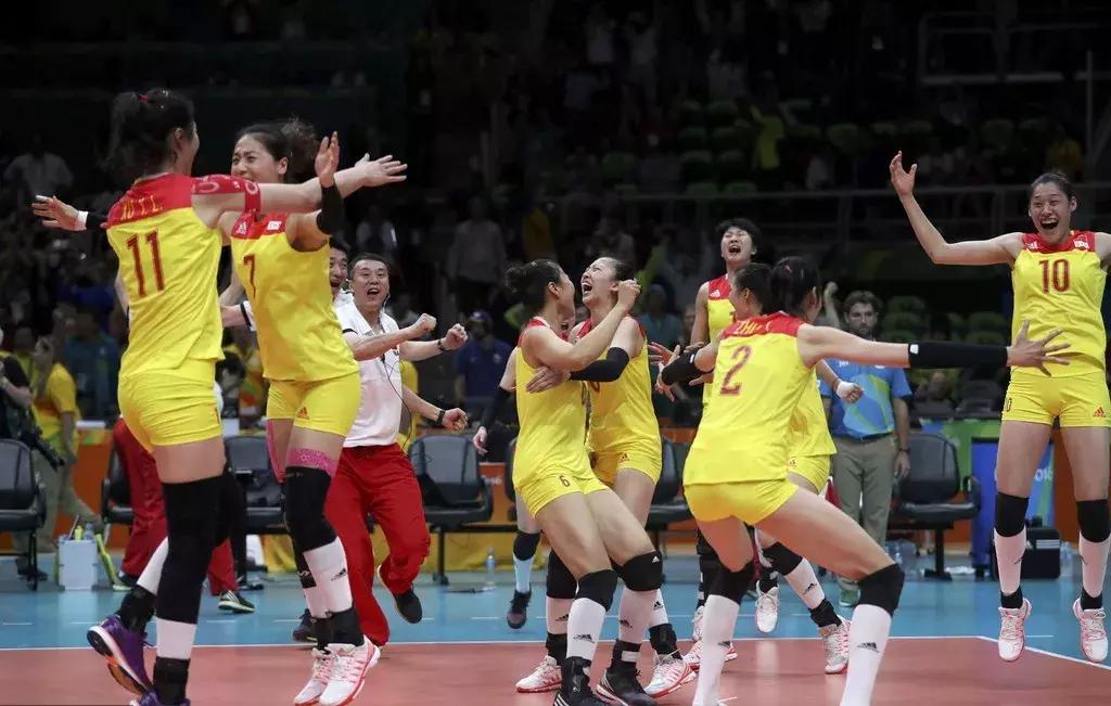 郎平执教8年都获得过哪些荣誉,郎平的贡献有多大