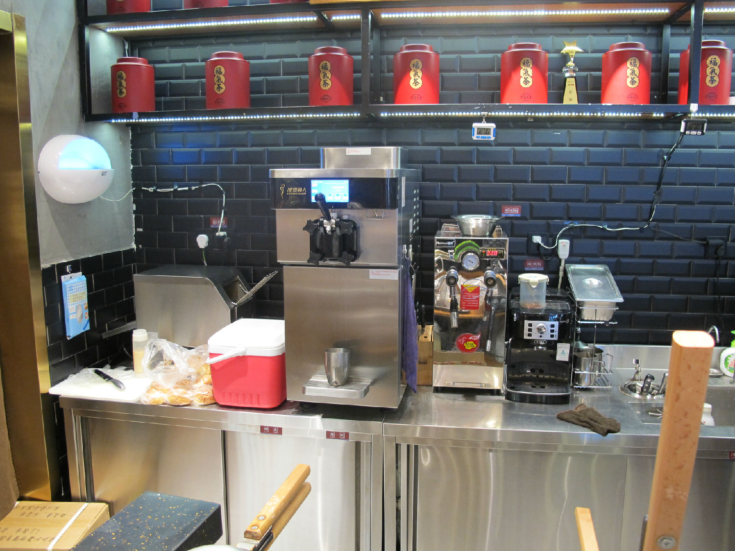 消毒准备工作已做好温馨提示,店内正常营业全面消毒安全