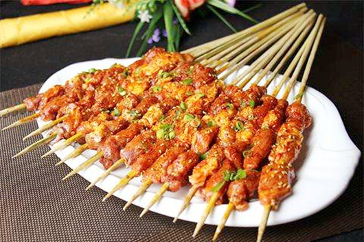 做烧烤赚钱吗盈利是多少,做烧烤找烧烤师傅能赚钱吗